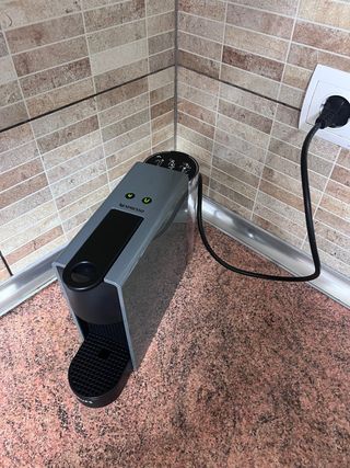 Cafetera Nespresso Essenza Mini Krups