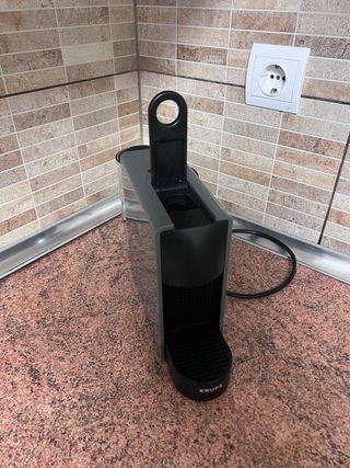 Cafetera Nespresso Essenza Mini Krups