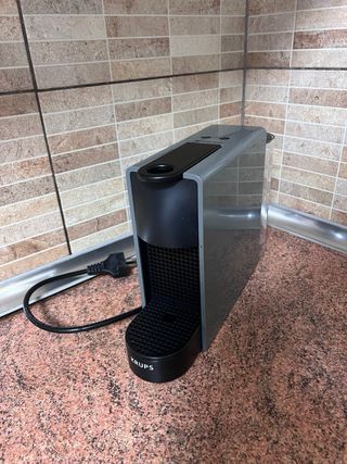 Cafetera Nespresso Essenza Mini Krups