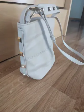 Bolso Zara Beige Tachuelas