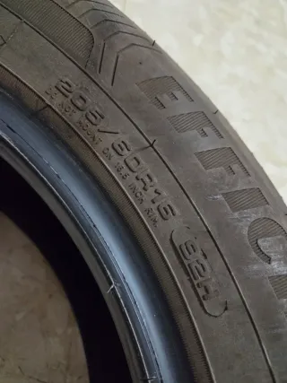 Good Year EfficientGrip 205/60 R16