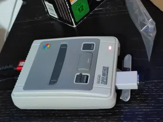 Nintendo SNES Classic Mini + Mando Inalámbrico