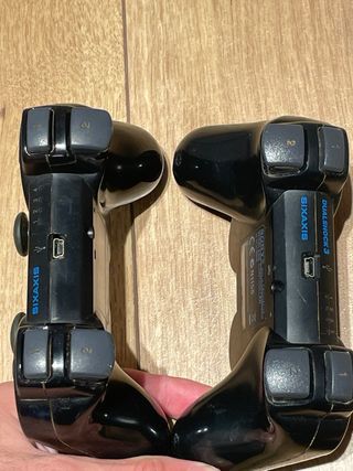 PS2 Fat Negra + 4 Mandos + 3 cables