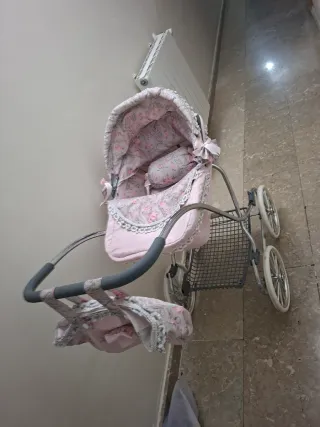 Carretto per bambole rosa floreale