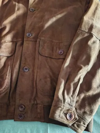 Cazadora de piel marrón