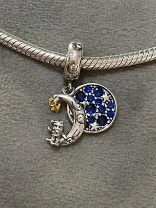 Charm Santa Claus en la Luna