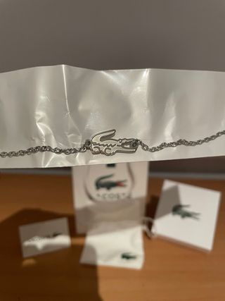 Pulsera plateada lacoste