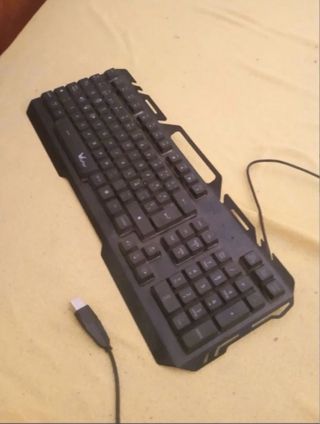 Teclado Gaming Viper Multicolor RGB