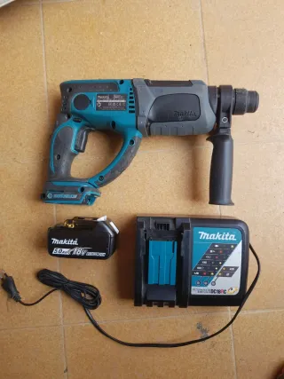 Taladro Rotomartillo Makita DHR202