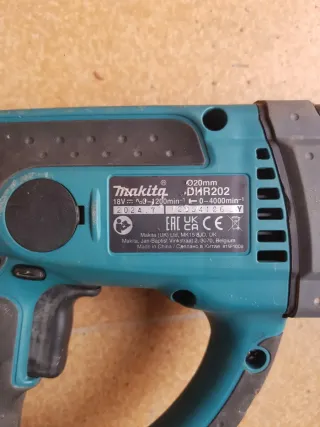 Taladro Rotomartillo Makita DHR202