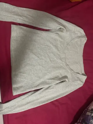 Camiseta gris manga larga