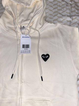 Sudadera Comme des Garçons Beige Corazón Negro