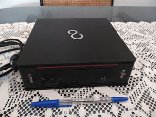Mini PC Fujitsu ESPRIMO Q956