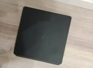 PS4 (PlayStation 4) Negra + Mando y Juegos