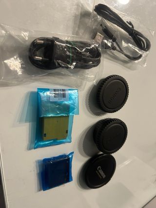 Cámara Canon EOS 700D + Sigma 18-200mm