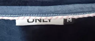 Camiseta ONLY azul marino talla M transparente