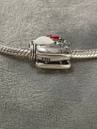 Charm Santa Claus en trineo