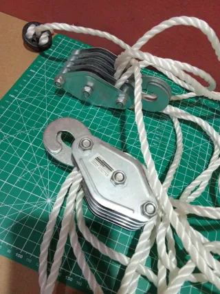 Polea 300 KGS Mannessmann Doble con Cuerda 2.5 m.