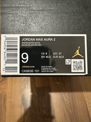 Jordan Max Aura 2 Scarpe da Ginnastica Bianche