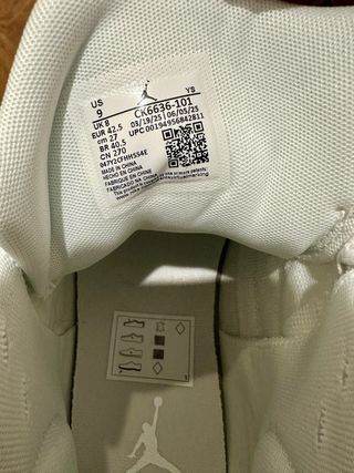 Jordan Max Aura 2 Scarpe da Ginnastica Bianche