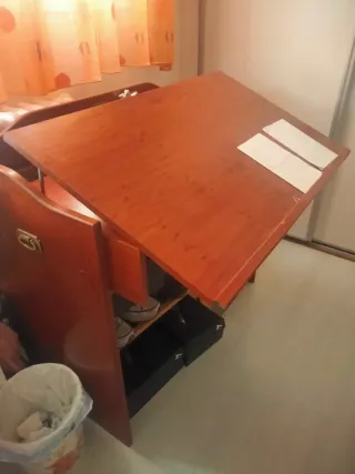 Tavolo da disegno in legno