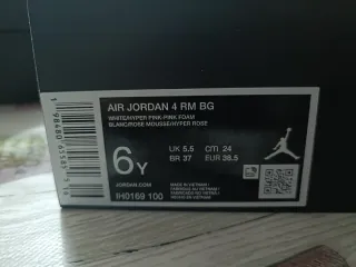 Zapatillas Nike Jordan Blancas y Rosas