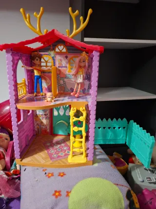 Casa di bambole Enchantimals Cervo