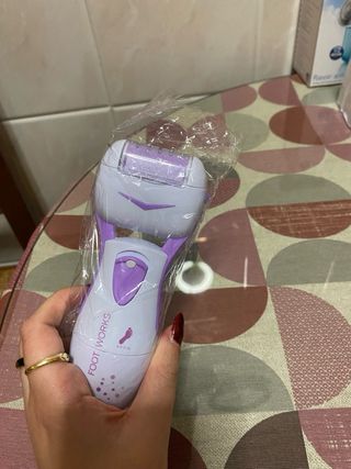 Lima de pies eléctrica Avon