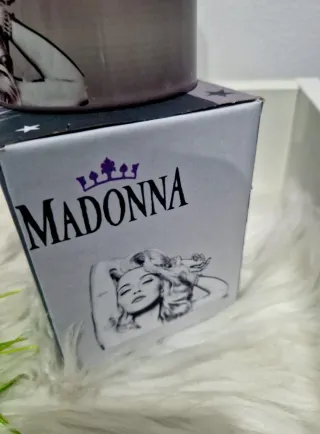 Caneca Madonna Rainha do Pop