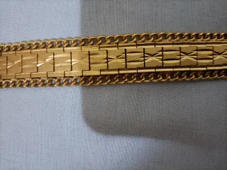 Pulsera vintage dorada