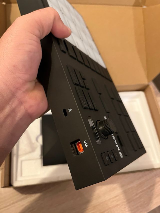 Native Instruments Maschine Mikro MK3