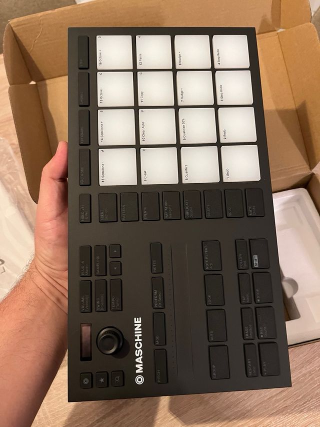 Native Instruments Maschine Mikro MK3