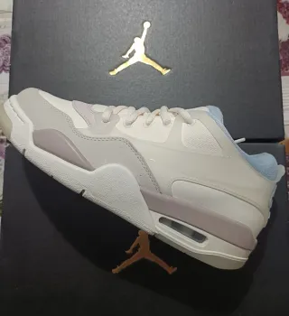 Zapatillas Nike Air Jordan Gris y Blanco