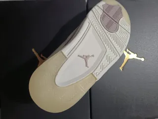 Zapatillas Nike Air Jordan Gris y Blanco