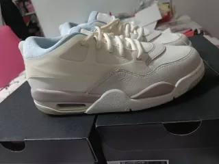 Zapatillas Nike Air Jordan Gris y Blanco