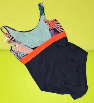 Bañador premamá Decathlon estampado