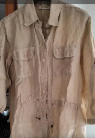 Camisa beige de lino