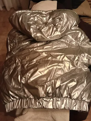 Cazadora bomber acolchada metalizada, talla S