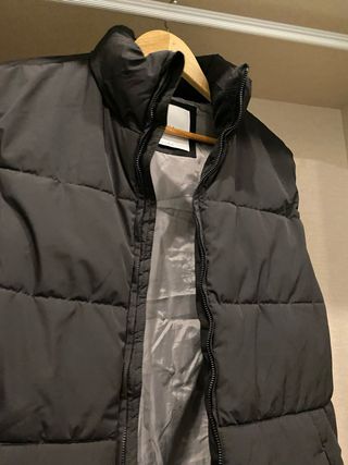 Chaleco Bershka Negro