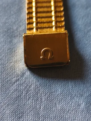 Cinturino dorato per orologio da donna