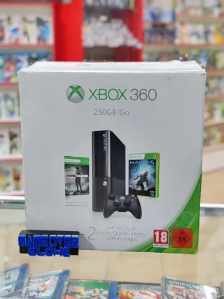 Xbox 360 250GB con 2 juegos