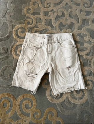 Tejanos cortos Bershka