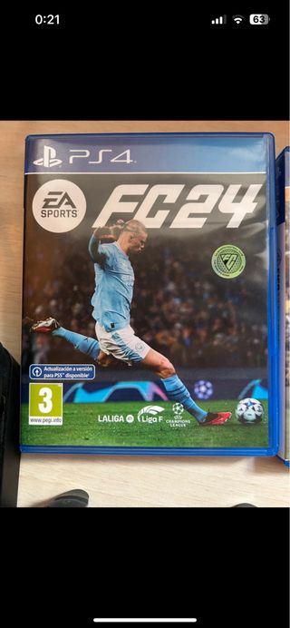 PS4 Slim 1TB + 2 Controller (Nero e Dorato)