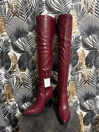 Stivali alti bordeaux