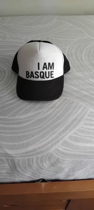 Gorra trucker I AM BASQUE
