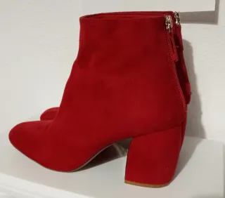 Botines ante rojo tacón