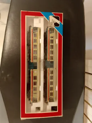 Lima 663 - Carrozze Ferroviarie