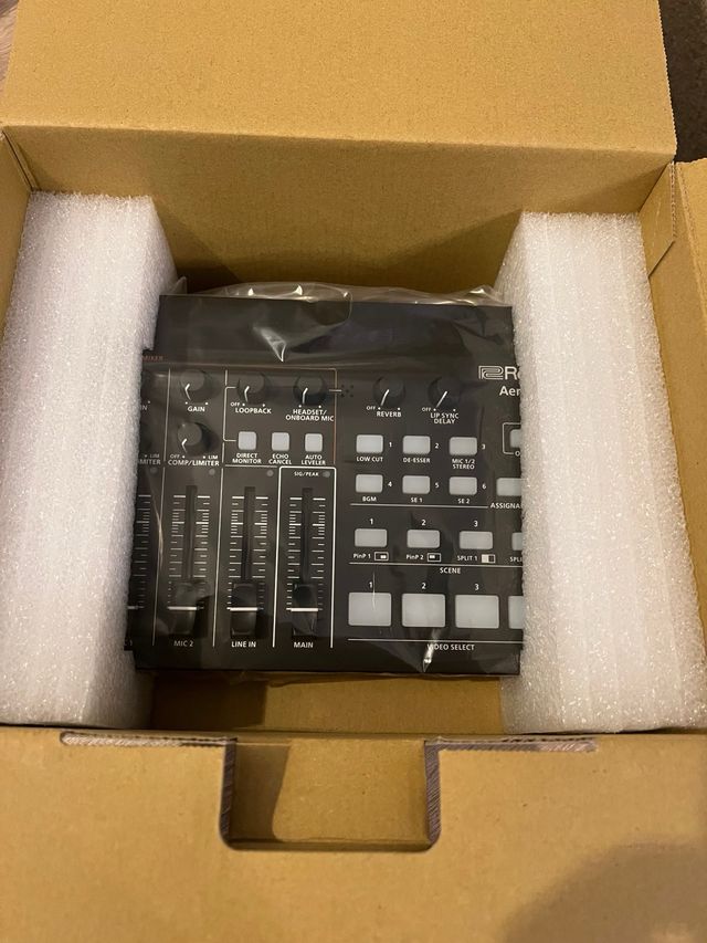 Roland AeroCaster VRC-01 Sistema Livestreaming