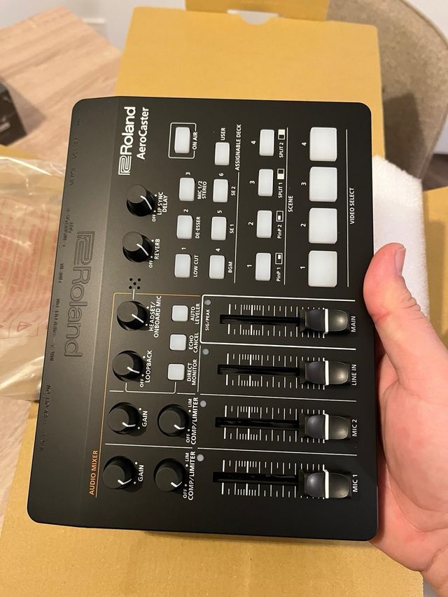 Roland AeroCaster VRC-01 Sistema Livestreaming