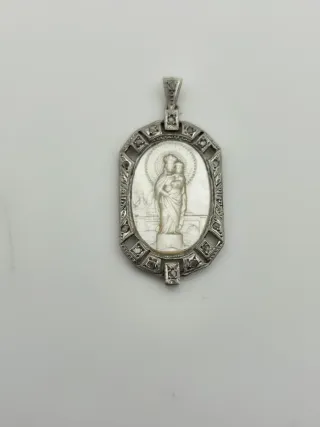 Colgante platino oro 18k  Virgen Niña